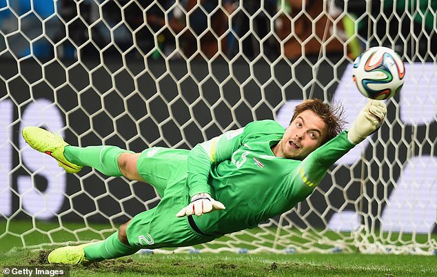 Ahorró dos oraciones después de que los Países Bajos dispararon a Costa Rica en la Copa 2014 en efectivo en 2014