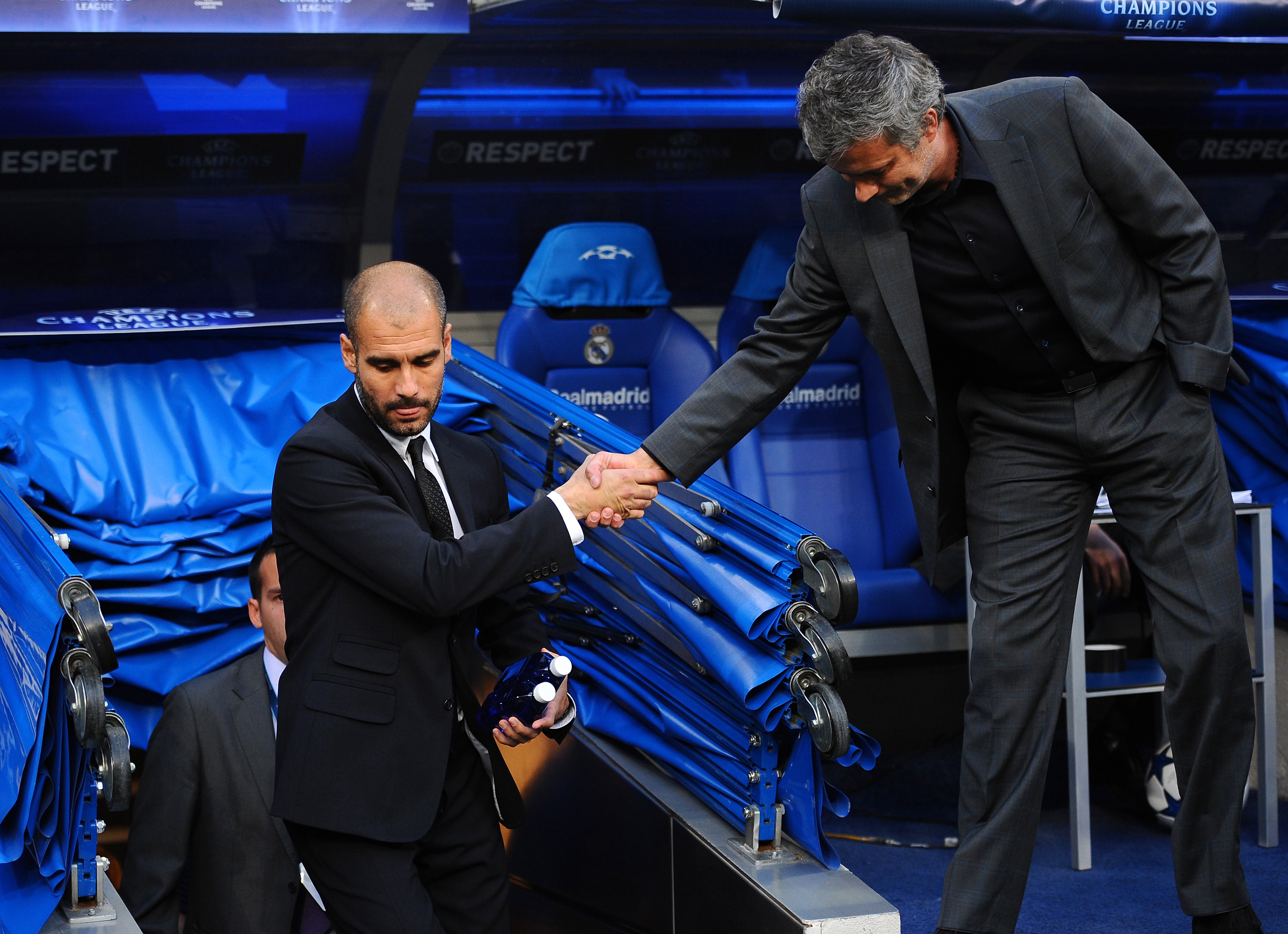 Pep Gudiola y Jose ganan Shake Mills antes del ganador del ganador de la tienda entre Madrid y Barcelona en abril de 2011.