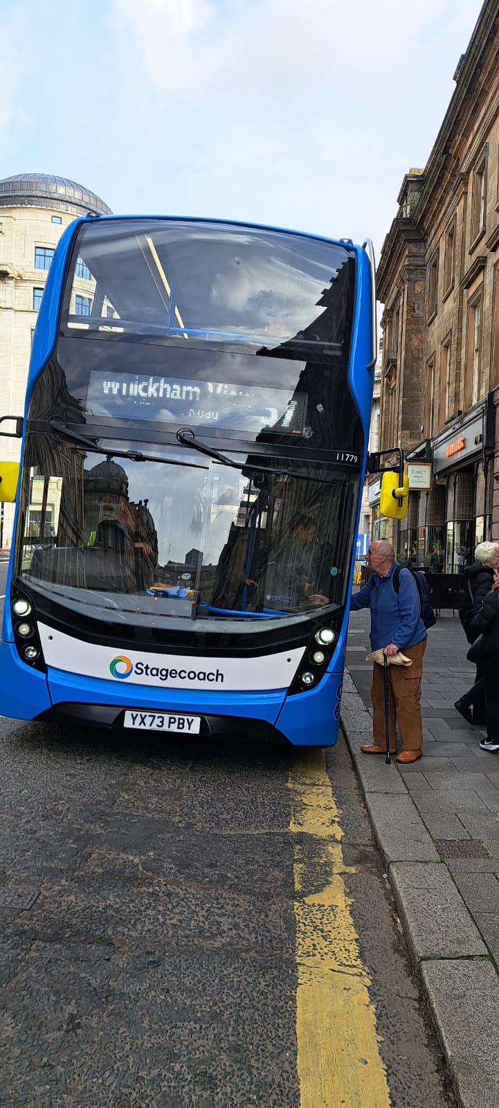 Year 37 Bus Market Street, 4 de octubre Foto de Peter Sagar