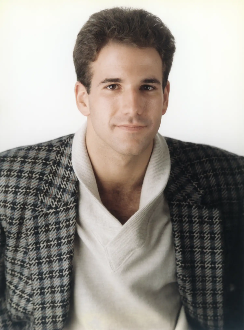 Giorgio Armani Ropa masculina OI 1986, fotografías de Aldo Slaii