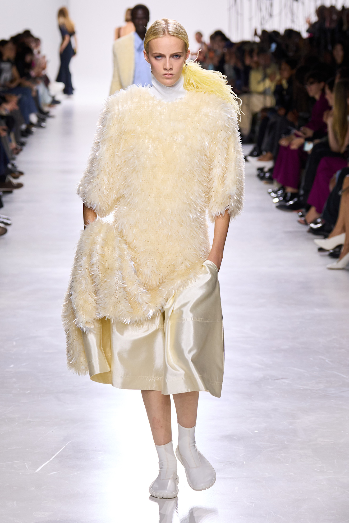 Una modelo con Fibegusss en la pasarela Bottega VeNETa Primavera 2026