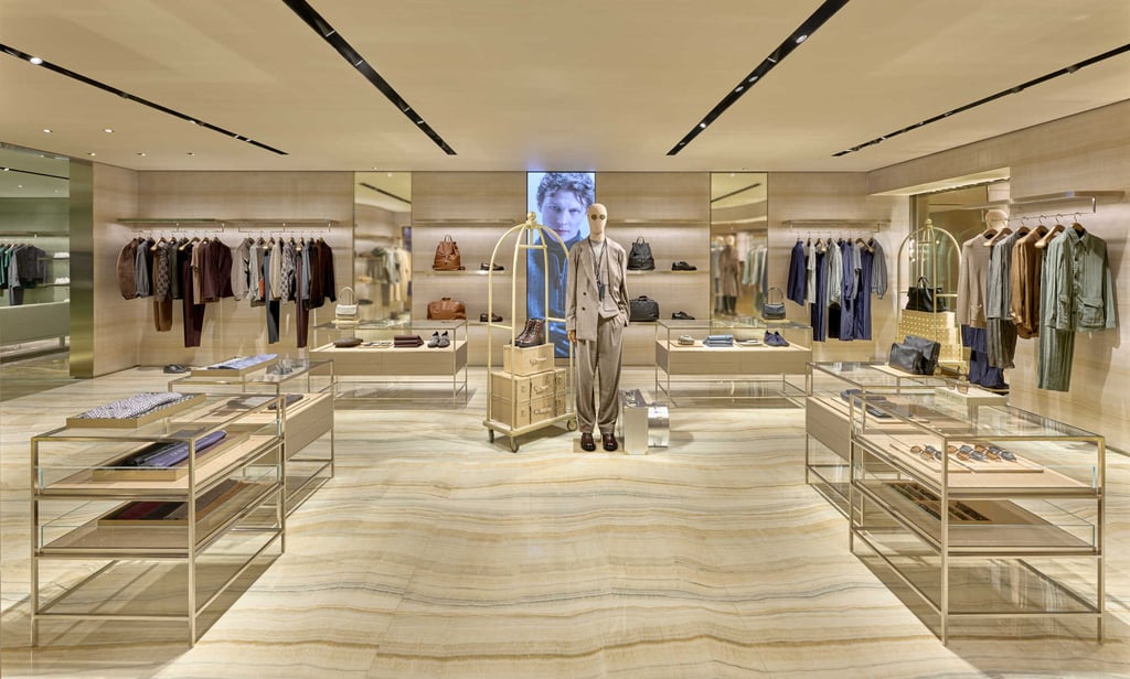 El rostro del líder será el símbolo de la sala principal de la nueva boutique de moda masculina Giorgio Armani en Hong Kong. Foto de : Folleto